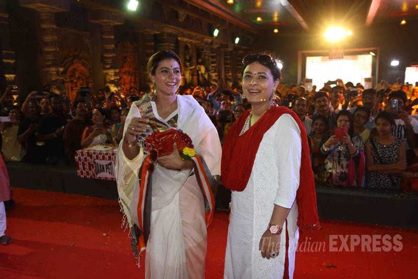 kajol, kajol durga puja, kajol tanishaa, kajol durga puja celebrations, kajol tanuja, kajol sister, kajol mother, tanuja, tanishaa mukerji, sharbani mukherji, anurag basu