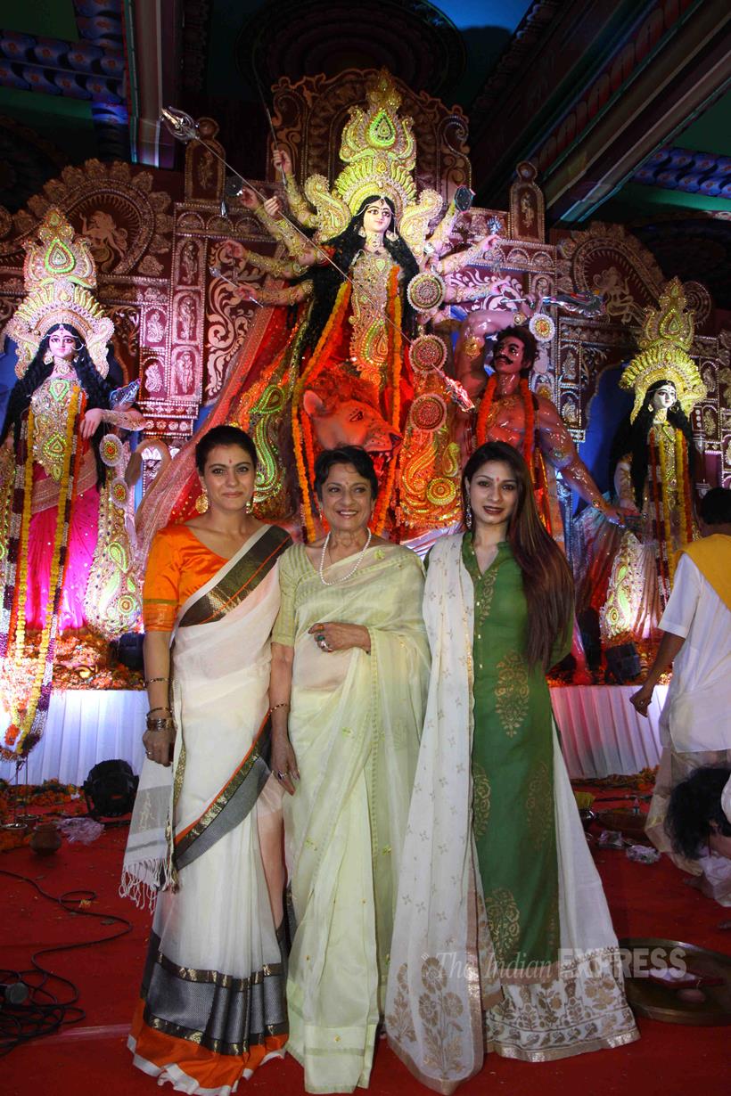 kajol, kajol durga puja, kajol tanishaa, kajol durga puja celebrations, kajol tanuja, kajol sister, kajol mother, tanuja, tanishaa mukerji, sharbani mukherji, anurag basu