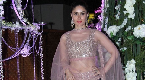 Kareena Kapoor Khan turns heads in a 30kg lehenga at ICW 2018; 5 other  times Bollywood divas stunned in heavy weight lehengas | Fashion News - The  Indian Express