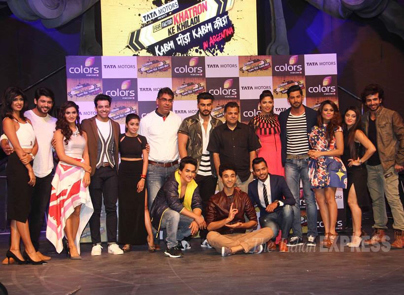 Khatron Ke Khiladi, Khatron Ke Khiladi 7, Khatron Ke Khiladi 7 contestants, Khatron Ke Khiladi 7 host, Khatron Ke Khiladi arjun kapoor, arjun kapoor, Khatron Ke Khiladi sidharth shukla, sidharth shukla, jay bhanushali, mahi vij, sana saeed