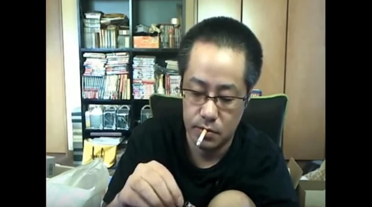 This man was playing with oil-matchstick set his room on fire