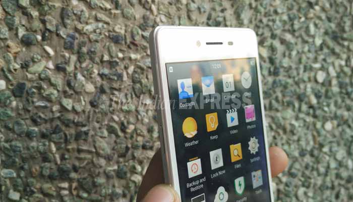 Oppo R7 Lite, Oppo R7 Lite Review, Oppo R7 Lite Photos, Oppo R7 Lite price, Oppo R7 Lite Flipkart, Oppo R7 Lite Express Review, Oppo R7 Lite Review Indian express, Oppo R7 Lite reviews, Oppo R7 Lite vs Mi 4i, Oppo R7 Lite specs, Mobiles, Smartphones, technology, technology news