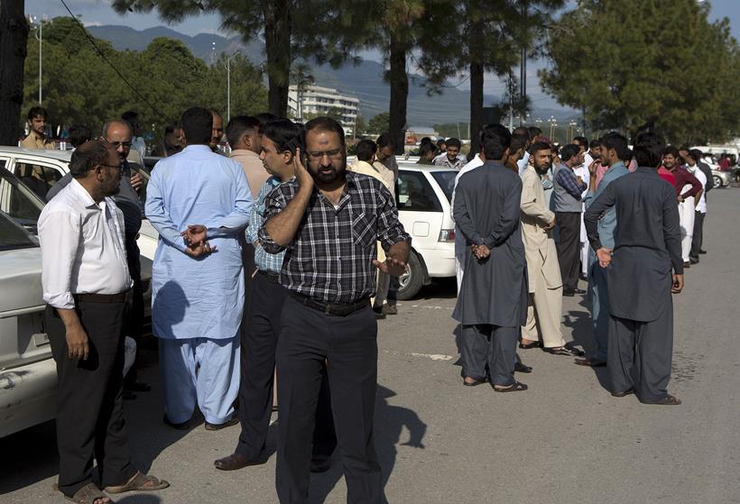 Earthquake, Pakistan, Afghanistan, Jammu, Kashmir, Earthquake News, Earthquake in Pakistan, Earthquake in Afghanistan, Earthquake in North india, Earthquake in Delhi, Earthquake in Srinagar, Earthquake Latest News