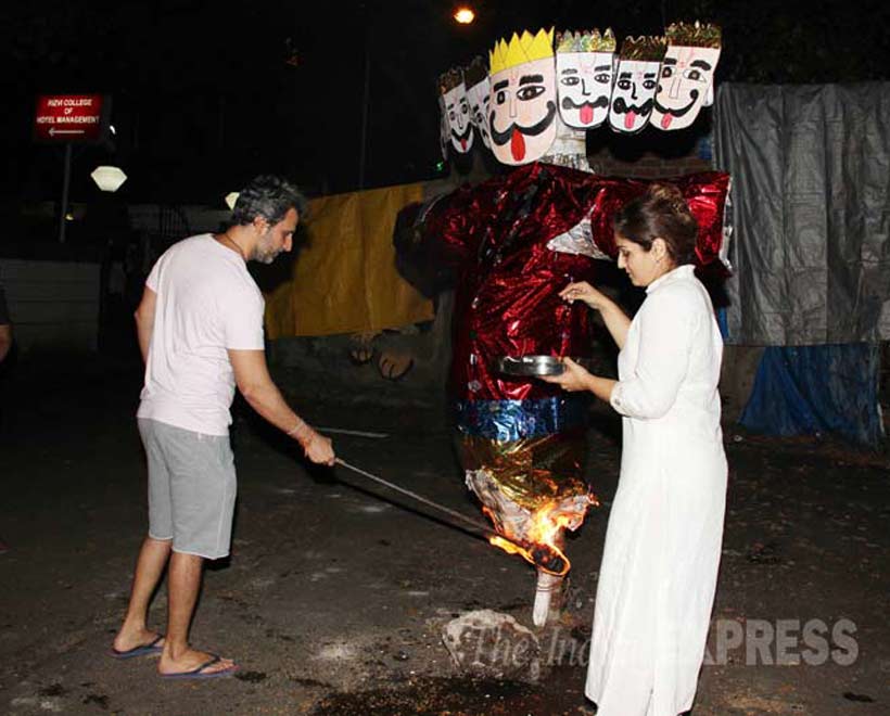 Raveena Tandon, Raveena Tandon Dussehra, Raveena Tandon Dussehra Ranbir Rasha, Raveena Tandon daughter Rasha, Raveena Tandon Ranbir photos, Raveena Tadon Dusshera celebrations, Raveena Tandon photos, Anil Thadani