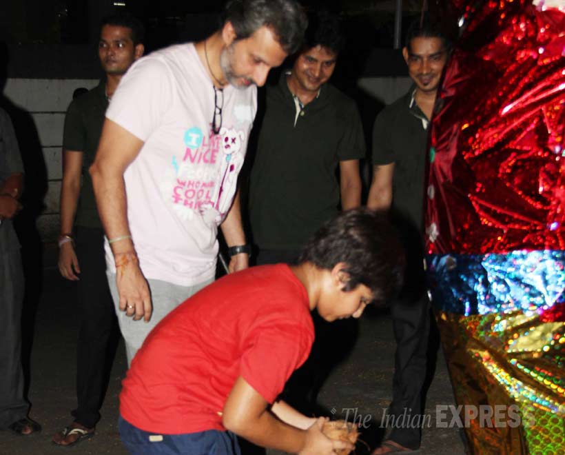 Raveena Tandon, Raveena Tandon Dussehra, Raveena Tandon Dussehra Ranbir Rasha, Raveena Tandon daughter Rasha, Raveena Tandon Ranbir photos, Raveena Tadon Dusshera celebrations, Raveena Tandon photos, Anil Thadani