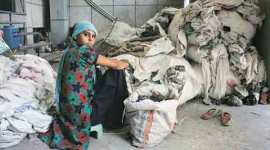 Female workers, Rinku, Female worker Rinku, Bihar girl Rinku, Women labour, Bawana Industrial Area, women workers, Economic Survey,