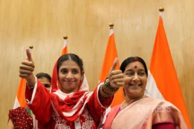 Geeta, Pakistan, India, Sushma Swaraj, Geeta Sushma Swaraj, Geeta News, Geeta Returns to india, Geeta Pakistan, Geeta Latest news, geeta in pakistan, Edhi Foundation, Indian Express
