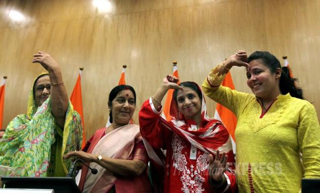 Geeta, Pakistan, India, Sushma Swaraj, Geeta Sushma Swaraj, Geeta News, Geeta Returns to india, Geeta Pakistan, Geeta Latest news, geeta in pakistan, Edhi Foundation, Indian Express