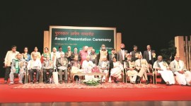 sahitya akedemi, sahitya akedemi executive board, Sahitya akedemi winners, sahitya akedemi awards, Nayantara Sahgal, Ashok Vajpeyi, sahitya akedemi writers protest, sahitya akedemi latest news