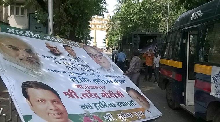 narendra modi, moid mumbai visit, modi shiv sena, shiv sena protest, modi ambedkar mumbai, mumbai news, maharashtra news, india news
