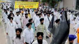 guru granth sahib, sgpc, panj pyaras, faridkot, punjab protests, faridkot protests, punjab violence, violence in punjba, punjab militancy, militants in punjab, punjab militants, punjab news, india news