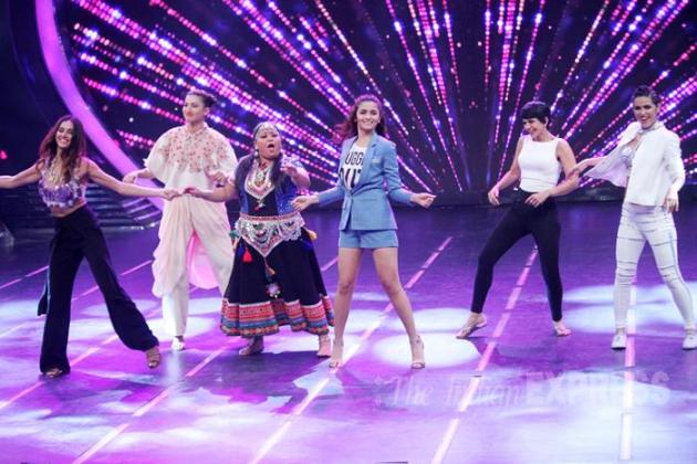 shahid kapoor, alia bhatt, shahid kapoor shaandaar, shaandaar, shaandaar movie, shaandaar film, alia bhatt shaandaar, farhan akhtar, farhan akhtar tv show, farhan akhtar news, shahid kapoor news, alia bhatt news, gauahar khan, bharti singh, shibani dandekar, rithvik dhanjani, gurmeet choudhary, vj andy