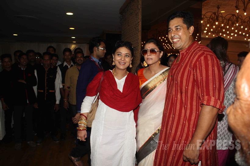 kajol, kajol durga puja, kajol tanishaa, kajol durga puja celebrations, kajol tanuja, kajol sister, kajol mother, tanuja, tanishaa mukerji, sharbani mukherji, anurag basu
