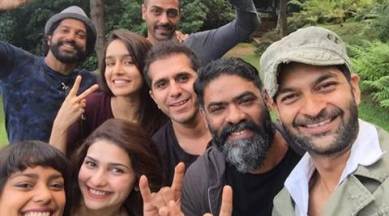 Shraddha Kapoor, Shraddha Kapoor injured, Shraddha Kapoor eye Injury, Shraddha Kapoor Rock on 2, farhan akhtar, arjun rampal, purab kohli, pracchi desai, Shraddha Kapoor Suffers Eye injury, Shraddha Kapoor Films, Rock On 2, Shraddha Kapoor news, Entertainment news