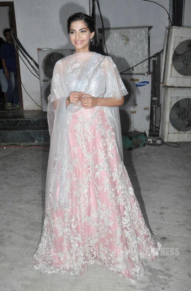 salman khan, salman khan prem ratan dhan payp, prem ratan dhan payo, sonam kapoor, kangana ranaut, lisa ray, sonam kapoor prem ratan dhan payo, salman khan prdp, sonam kapoor prdp, prdp, shamita shetty, karishma tanna, elli avram, anita hassanandani, malaika arora khan
