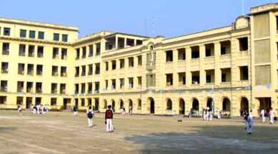 mumbai, mumbai colleges, mumbai college fashion, ripped jeans, rugged jeans, st xavier mumbai, torn jeans ban, college dress code, indian express news, india news, mumbai news