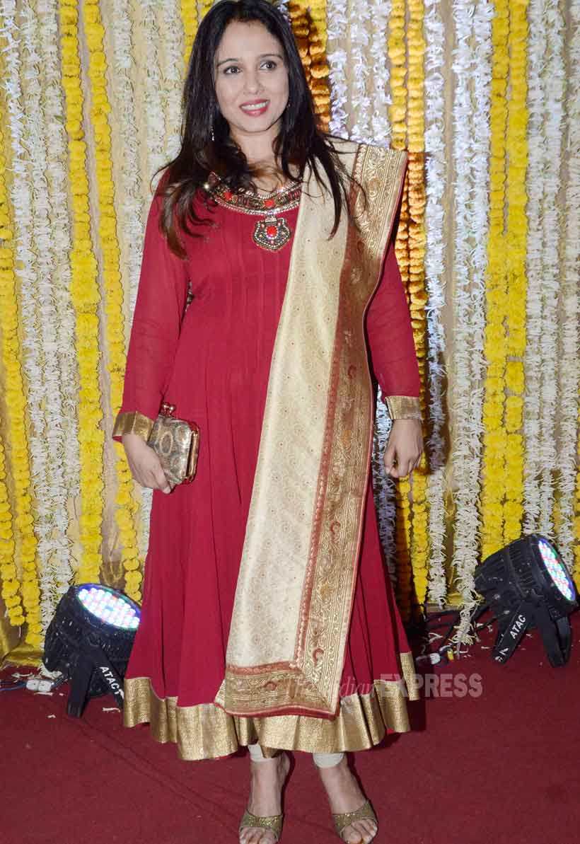 Ronit Roy, Amitabh Bachchan, Jaya Bachchan, Shtrughan Sinha, Poonam Sinha, Tabu, Neelam Singh, Prem Chopra, Uma Chopra, Rohit Roy, Manasi Joshi Roy, Tanu Weds Manu Returns, R Madhavan, Sarita Birji, Ranjeet, Aloka, Sharman Joshi, Prerana Chopra, Zayed Khan, Subhash Ghai, Roshni Chopra, Suchitra Krishnamoorthi