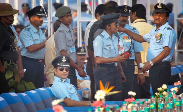 indian air force, air force day, indian air force day, indian air force day 2015, air force job, indian air force job, sachin tendulkar, tendulkar, sachin tendulkar air force, sachin tendulkar height, sachin tendulkar record, sachin tendulkar photos, air force photos, indian air force photos, cricket photos, army photos, photos, sports photos, cricket, air force