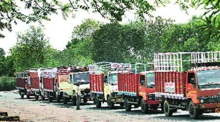 AAP, AAP govt, delhi govt, kejriwal govt, commercial vehicles, commercial vehicles timing, delhi commercial vehicles, delhi commercial vehicles timing, delhi news