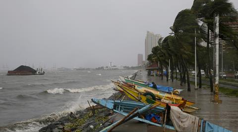 Powerful typhoon rocks Phillipines, threatens Taiwan