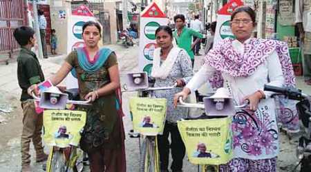 Saroj Devi, Nitish nishchay, bicycle campaign, Nitish kumar, bihar polls, bihar elections, bihar polls 2015, , nitish kumar campaign, women campaign for nitish, bihar polls, bihar elections, bihar polls 2015, politics news, nation news, india news