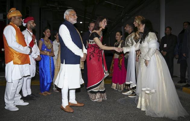 LIVE modi in UK, modi live in uk, narendra modi live from UK, PM Narendra Modi in UK, Modi Visit to UK, Modi UK Visit, Narendra modi UK Visit Live, modi live meeting in uk, live modi in uk meetings, UK Meetings Narendra Modi, modi live from UK
