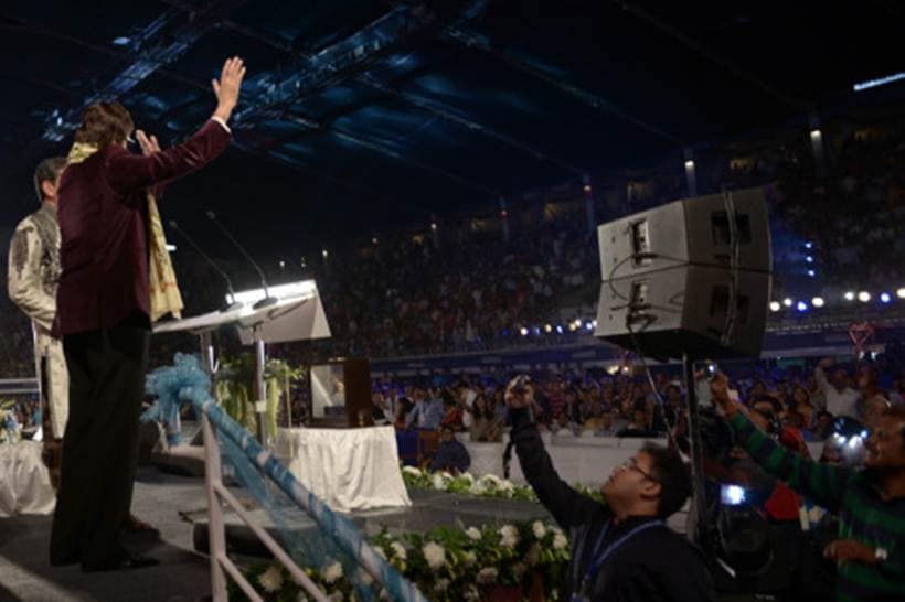amitabh bachchan, kolkata film festival, vidya balan, jaya bachchan, sharmila tagore, mamata banerjee, kiff, big b, amitabh bachchan pictures, amitabh bachchan kolkata film festival, amitabh bachchan vidya balan, entertainment, bollywood