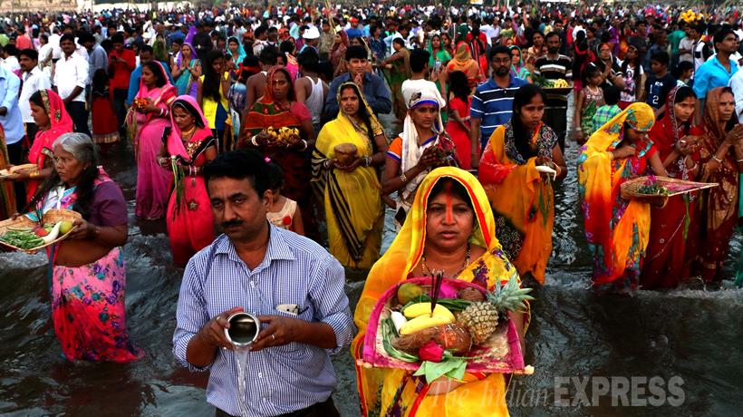 Chhat Puja, Chhat puja photos, Chhat puja festival, Chhat puja rituals, Chhat puja tradition, Chhat puja pics, Chhat puja mantras, Chhat Puja hymns, chhat puja images, Chhat puja news