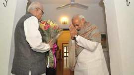 L K Advani, Narendra Modi, Advani birthday, modi greets advani, Modi meets Advani, L K Advani birthday, Nation news, india news