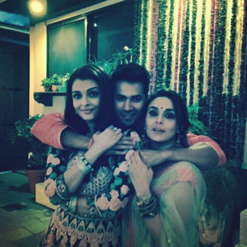 Amitabh Bachchan, Aishwarya Rai Bachchan, Abhishek Bachchan, Preity Zinta, Rani Mukerji, Shilpa Shettty, Aaradhya Bachchan, Saif Ali Khan, Kareena Kapoor, Karisma Kapoor, Manish Malhotra, sonam Kapoor, Alia Bhatt, Ranveer Singh, Athiya Shetty, Tiger Shroff, Maheep Kapoor, Sanjay Kapoor, Amrita Arora, Malaika Arora Khan, Diwali party, bollywood, entertainment