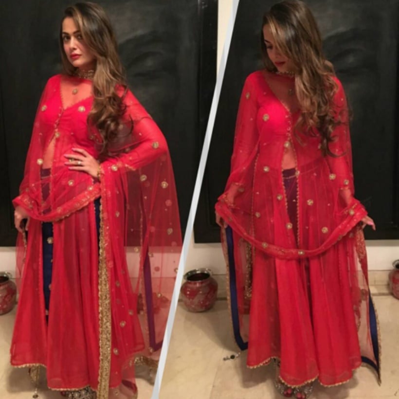 Amitabh Bachchan, Aishwarya Rai Bachchan, Abhishek Bachchan, Preity Zinta, Rani Mukerji, Shilpa Shettty, Aaradhya Bachchan, Saif Ali Khan, Kareena Kapoor, Karisma Kapoor, Manish Malhotra, sonam Kapoor, Alia Bhatt, Ranveer Singh, Athiya Shetty, Tiger Shroff, Maheep Kapoor, Sanjay Kapoor, Amrita Arora, Malaika Arora Khan, Diwali party, bollywood, entertainment