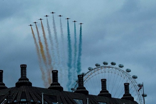 Narendra Modi, David Cameron, Modi in UK, Modi UK visit, Modi UK photos, Modi visits UK, Modi London protest, Modi Cameron, Modi 10 downing street, modi david, modi united kingdom, India UK relationship, Modi UK pictures, World news