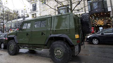 Brussels in lockdown over warning of Paris-style terror attack