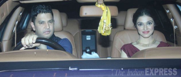 Amitabh Bachchan, Aishwarya Rai Bachchan, Abhishek Bachchan, Jaya Bachchan, Akshay Kumar, Twinkle Khanna, Karan Johar, Sidharth Malhotra, Rishi kapoor, Neetu Singh Kapoor, Lara Dutta, Madhavan, Manish Malhotra, Reema Jain, Anu Dewan, Dabboo Ratnani, Riteish Deshmukh, Genelia D'Souza, Karisma Kapoor, Ekta Kapoor, Jitendra, Kirron Kher, Suniel Shetty, Mana Shetty, Tusshar Kapoor, David Dhavan, Diwali party, bollywood, entertainment