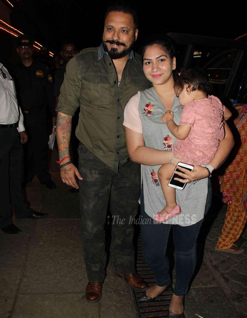 Aaradhay Bachchan, Abhishek Bachchan, Aishwarya Rai Bachchan, Amitabh bachchan, Jaya Bachchan, Shweta Nanda, Kunal Kapoor, Shilpa Shetty, Raj Kundra, Viaan Kundra, Nitara Khanna, Neelam Kothari, Sonali Kulkarni, Konkana Sen Sharma, Tara Sharma, Sonali Bendre, Raveena Tandon, Genelia D'Souza, Riteish Deshmukh, bollywood, entertainment