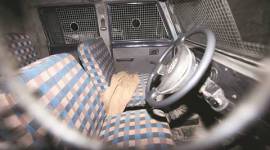 delhi robbery, delhi cash van robbery, cash van driver robbed, atm cash robbery, delhi SIS cash van robbery, delhi news, NCR news, india news, latest news