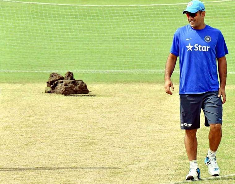 dhoni-pitch