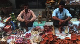 delhi, delhi diwali, delhi potters, South Delhi potters, potters diwali, potters diyas, potters diya sale, delhi news, nation news