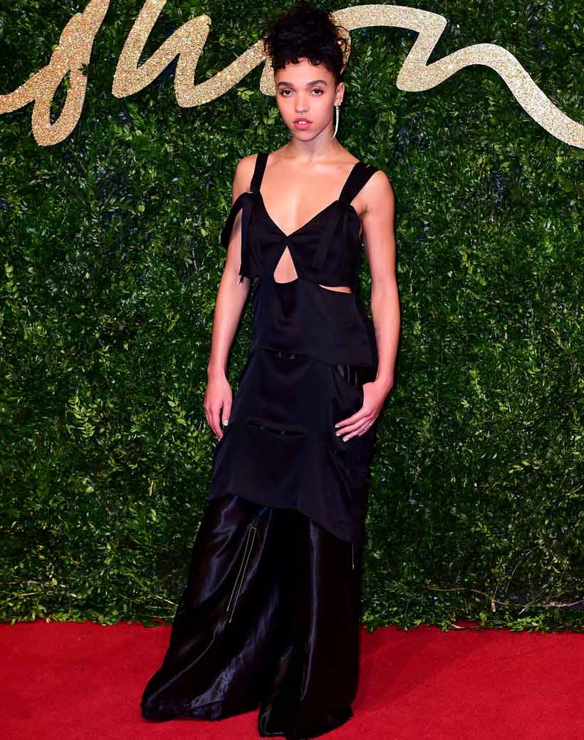 David Beckham, Victoria Posh, Karlie Kloss, Naomi Campbell, Orlando Bloom, FKA Twigs, Anna Wintour, Stella McCartney, Liv Tyler, hollywood, entertainment