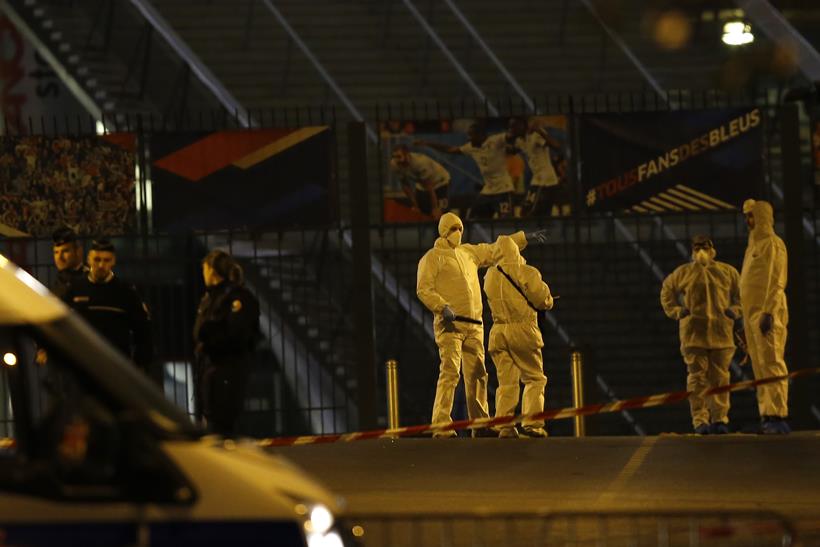 paris, paris attacks, paris terrorist, paris death toll, paris deaths, paris attacks dead, paris terrorists, francois hollande, barack obama, paris shootout, paris bombing, paris terror attack, paris shooting, paris blast, paris news, world news