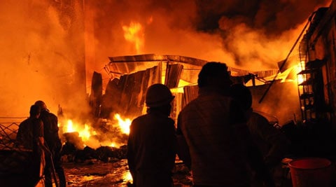 Fire breaks out at Goonj godown on Diwali: Thousands of ... - 480 x 267 jpeg 24kB