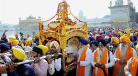 Guru Nanak Jayanti, Gurpurab, Guru Nanak birth anniversary, Guru Nanak Golden Temple, Guru Nanak birthday, Sikhs Gurpurab, Gurpurab pictures, Gurpurab India, Guru Nanak India