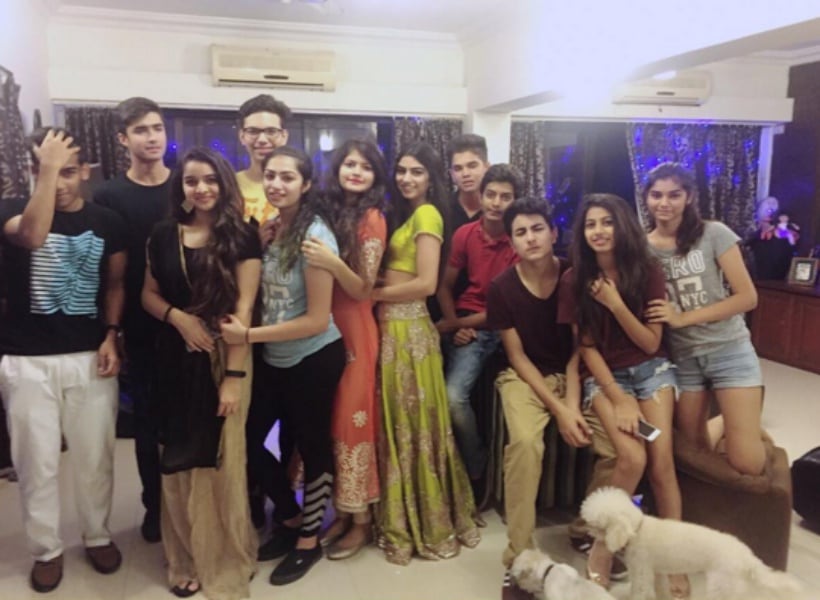 Amitabh Bachchan, Aishwarya Rai Bachchan, Abhishek Bachchan, Preity Zinta, Rani Mukerji, Shilpa Shettty, Aaradhya Bachchan, Saif Ali Khan, Kareena Kapoor, Karisma Kapoor, Manish Malhotra, sonam Kapoor, Alia Bhatt, Ranveer Singh, Athiya Shetty, Tiger Shroff, Maheep Kapoor, Sanjay Kapoor, Amrita Arora, Malaika Arora Khan, Diwali party, bollywood, entertainment