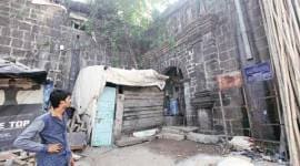 mahim fort, mahim fort encroachment, mahim fort illegal encroachment, mahim fort restoration, mumbai forts, mumabi news