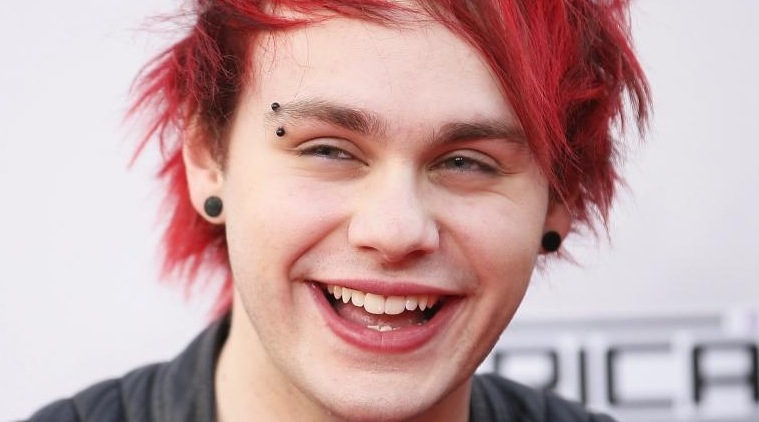 Michael Clifford, Michael Clifford falls on stage, Michael Clifford news, Michael Clifford pics, Michael Clifford latest news, entertainment news