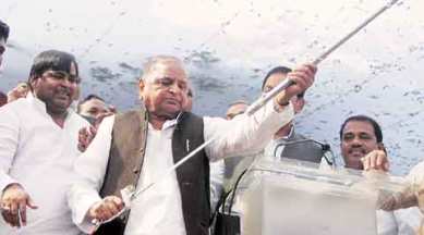 SP, Samajwadi party, party car, SP cars, career on bicycle, Mulayam singh Yadav, SP Mulayam Singh, SP Chief, talk