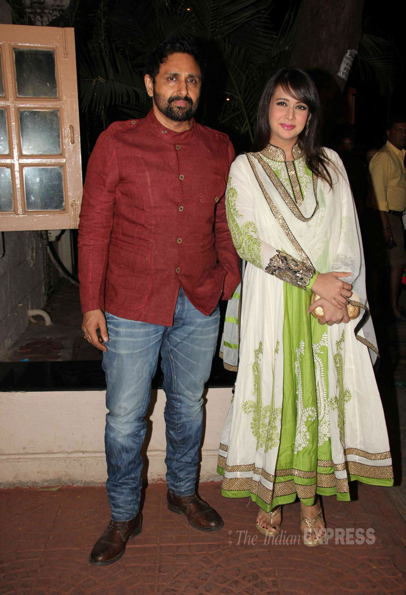Shilpa Shetty, Sidharth Malhotra, Jacqueline Fernandez, Sidharth Malhotra, Akshay Kumar, Twinkle Khanna, Shamita Shetty, Raj Kundra, Abhishek Bachchan, Ekta Kapoor, Jeetendra, Rishi Kapoor, Randhir Kapoor, Karan Johar, Sophie Choudry, Manish Malhotra, Neelam Kothari, Samir Soni, Jackky Bhagnani, Diwali party, bollywood, entertainment