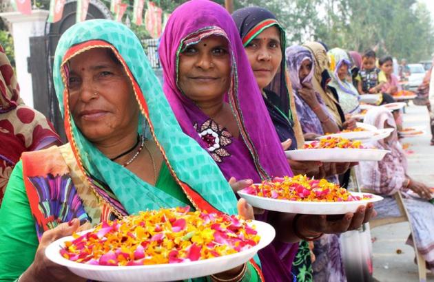 Mulayam Singh Yadav, Mulayam Singh Yadav Birthday, Mulayam Singh Yadav 76th Birthday, Mulayam Singh Yadav Turns 76, Mulayam Singh Yadav Birthday Celebration, Mulayam Singh Yadav Birthday Cake, Mulayam Singh Yadav Birthday party, Samajwadi Party Supremo Mulayam Singh Yadav, Mulayam Singh Yadav News