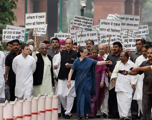 Congress, Congress March, Congress Protest Against intolerance, intolerance, Sonia Gandhi, Rahul Gandhi, modi, pm Modi, Pranab Mukherjee, Manmohan Singh, Congress News, Delhi News, India News