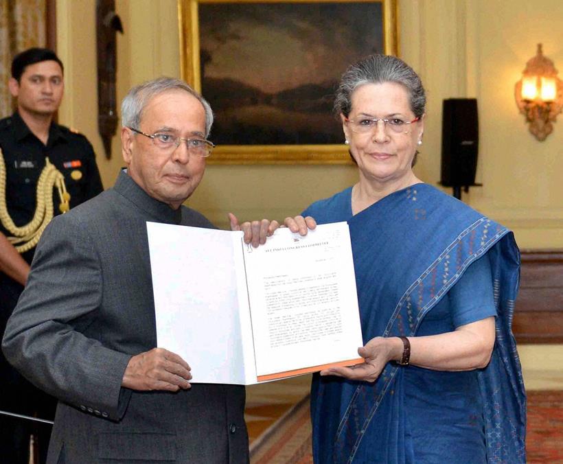 Congress, Congress March, Congress Protest Against intolerance, intolerance, Sonia Gandhi, Rahul Gandhi, modi, pm Modi, Pranab Mukherjee, Manmohan Singh, Congress News, Delhi News, India News